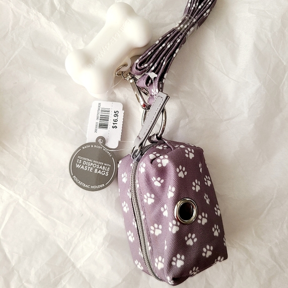 🐕‍🦺🤲NWT‼️BBW Wearable Doggie Holder w/ Clean-up Baggies w/ 5pk of Sanitizers - Picture 5 of 12